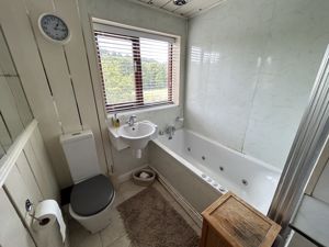 Photo 19- click for photo gallery